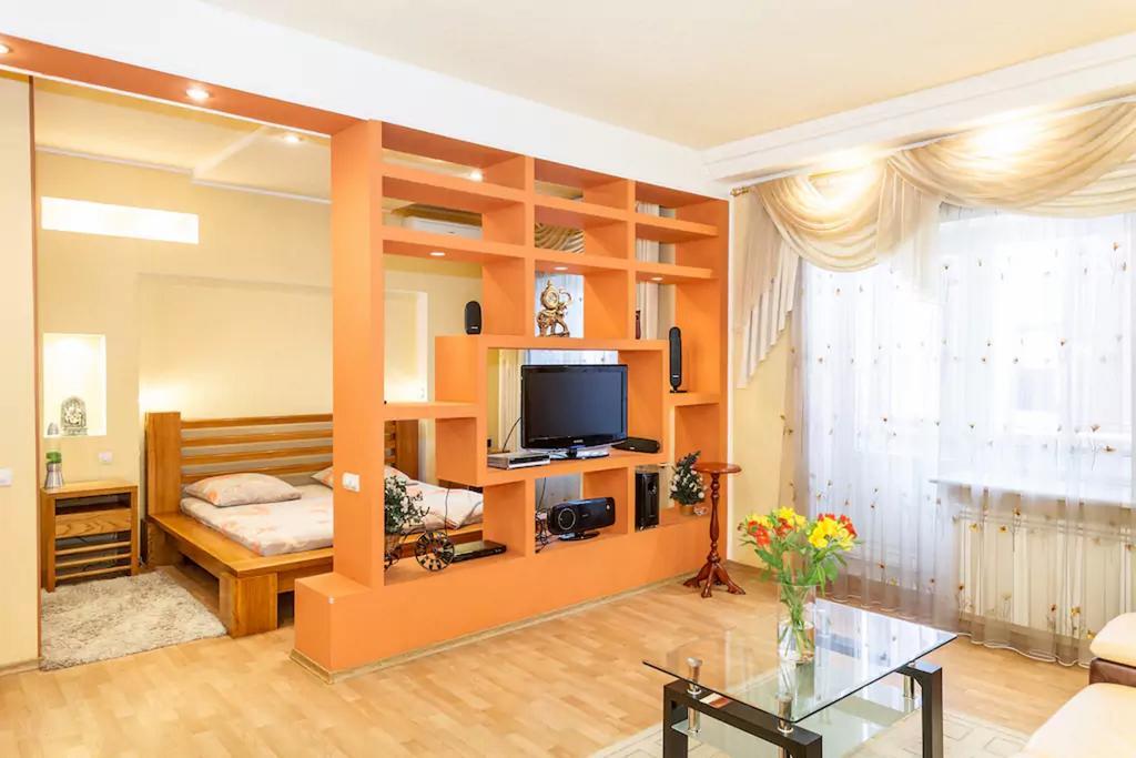 Apartment On Soborniy 177 Zaporizhia Esterno foto
